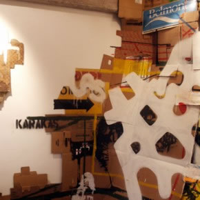 Karakas | Instalación I Cartón, stencil y pintura industrial sobre pared | 2005