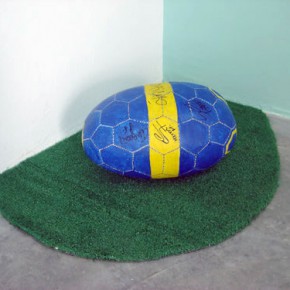 Balón (Boca Juniors) | Gabriel Castillo | 2008 | Pintura acrílica sobre tapara