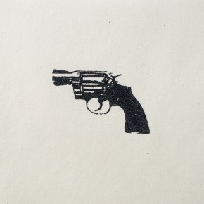 Colt Detective Sped | De la serie "Las armas no matan" | 2011-13 | Serigrafía con pólvora de armamento sobre lienzo, casquillos de 9mm y cartuchos de escopetas