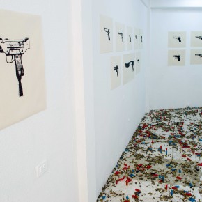 Las armas no matan | 2011-2013 | Vista de sala | El Anexo Galería